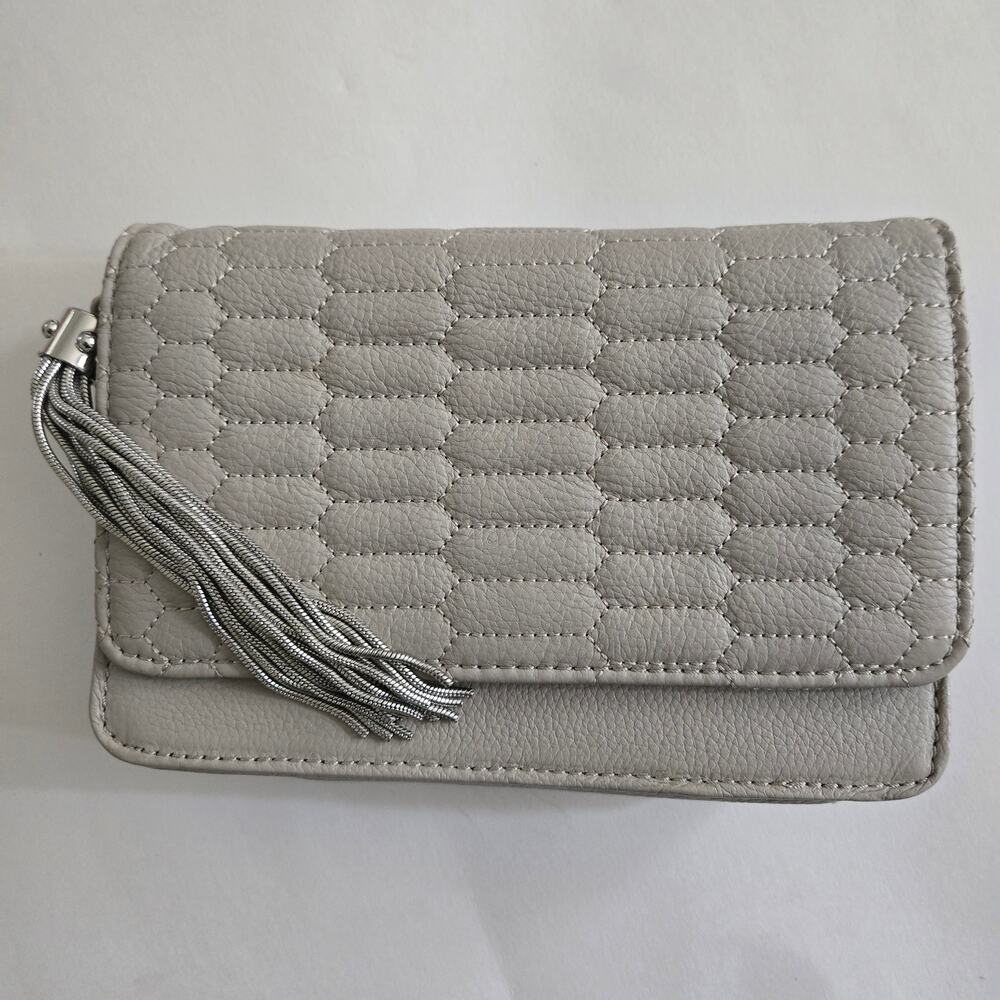 Aimee Kestenberg Quilted Leather Convertible Crossbody Clutch Chain Strap Beige - Picture 4 of 14